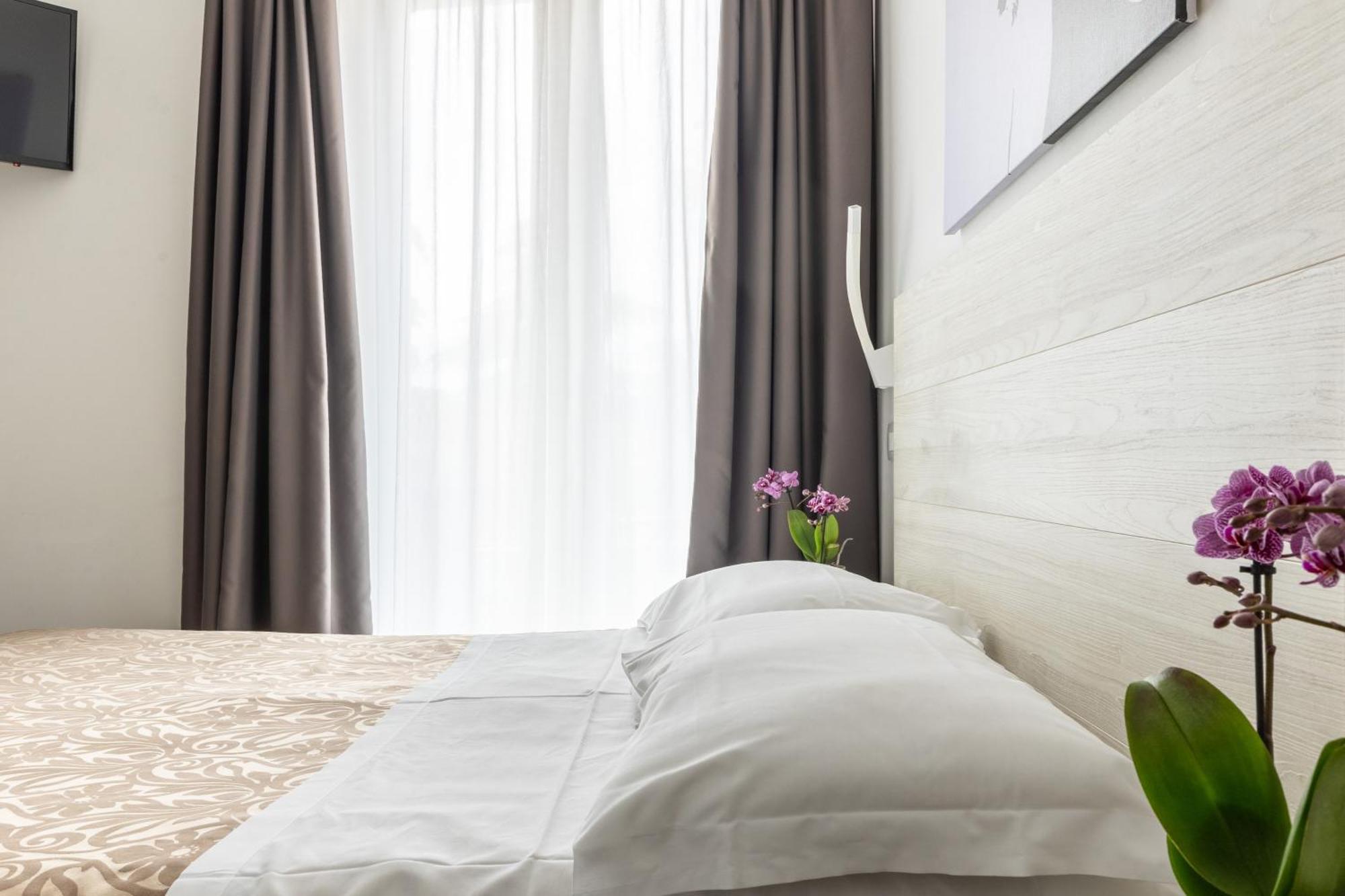 Hotel Italia Garda  Værelse billede