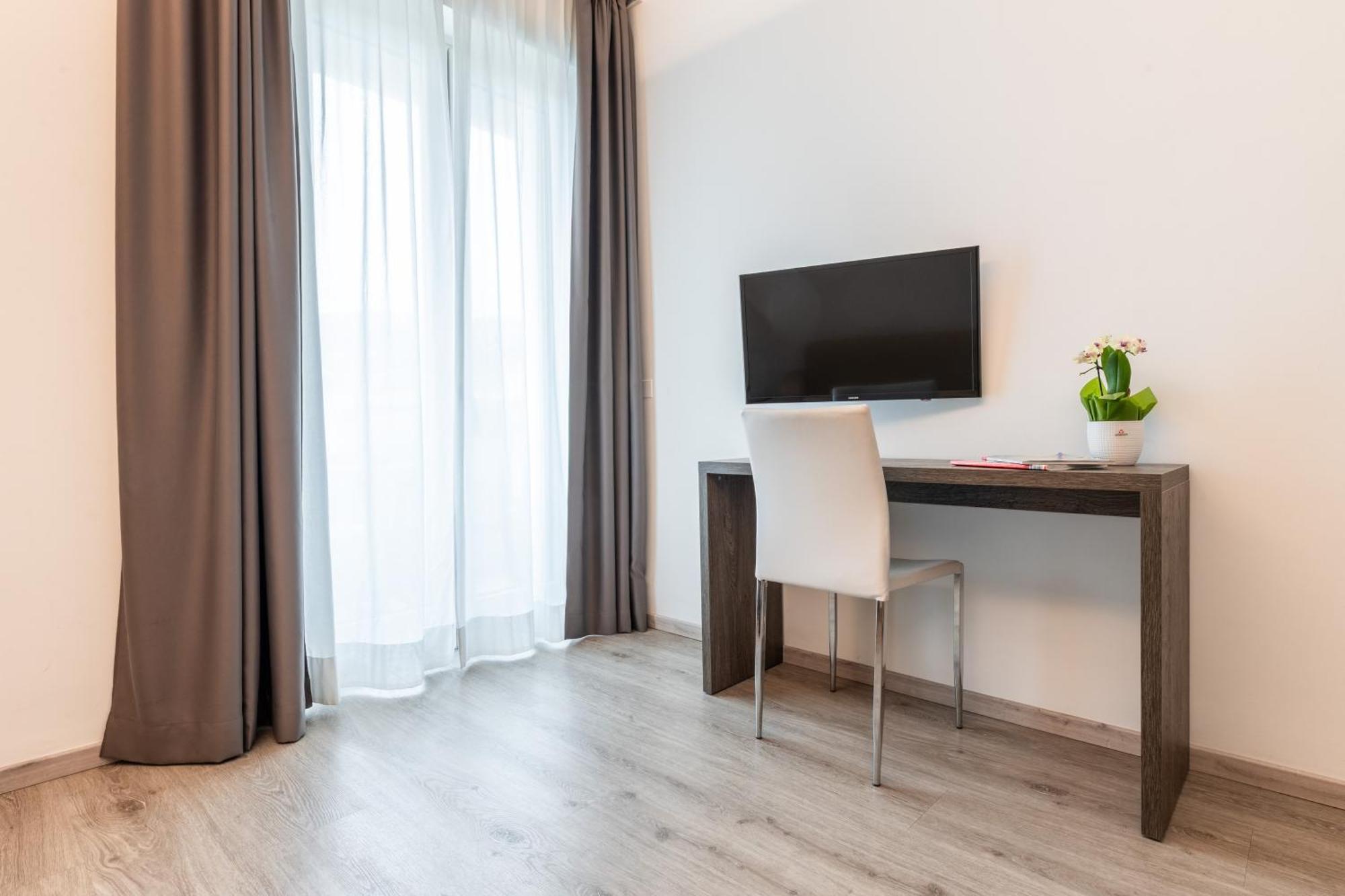 Hotel Italia Garda  Værelse billede